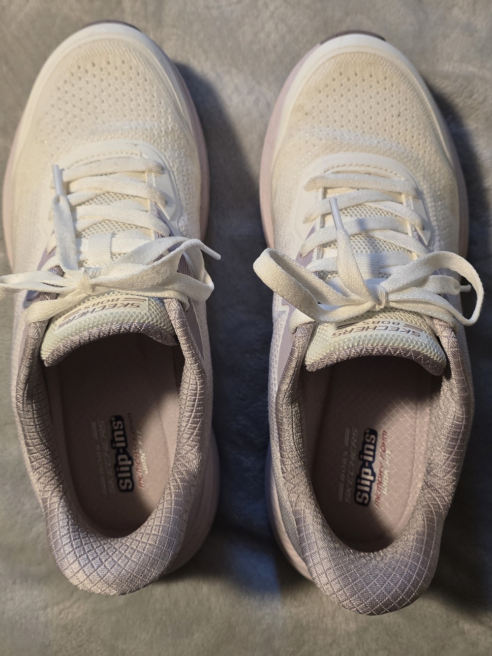 Skechers Lilac Slip-On Memory Foam Sneakers Size 7.5 wide